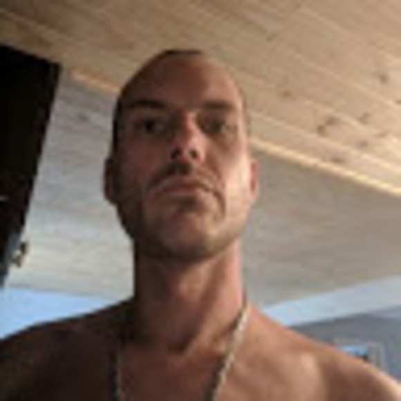 Meet your Posher, Alexandre - Picture 1 of 1